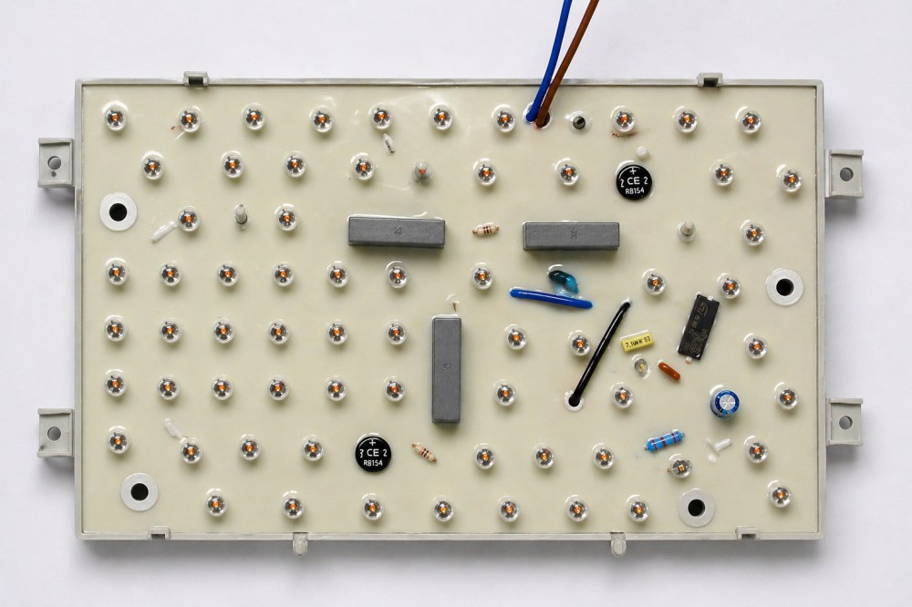 Resine Poliuretaniche Bicomponenti Per Incasulamento 